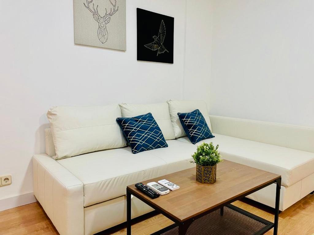 Gran Via / Chueca Apartamentos Madrid Ngoại thất bức ảnh